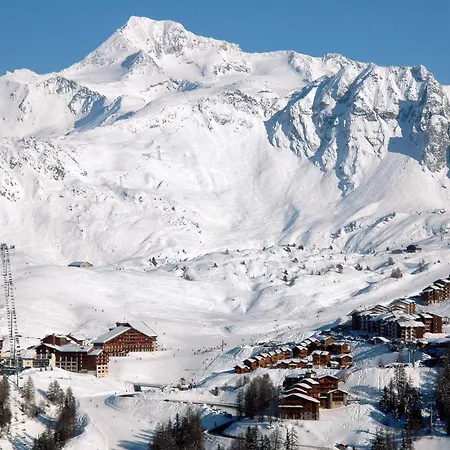 Апартаменты Au Pied Des Pistes Avec Terrasse - Fr-1-455-120 *