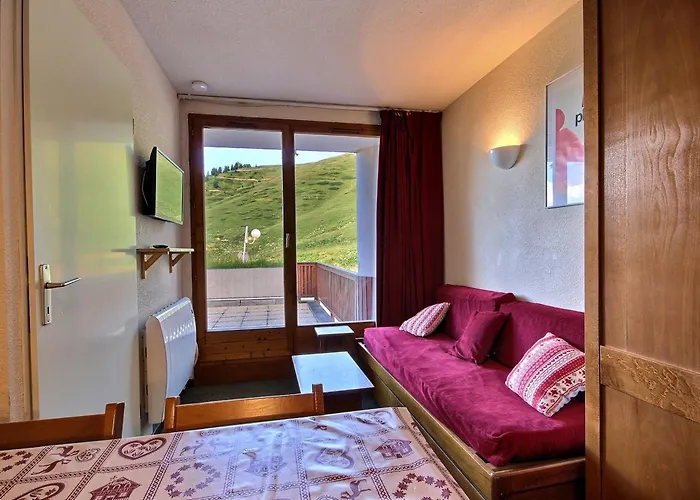 Апартаменты Au Pied Des Pistes Avec Terrasse - Fr-1-455-120 *